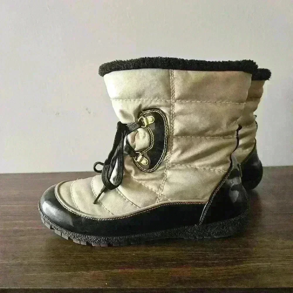 Sporto Quilted Champagne Nylon Winter Bootie with Faux Fur Lining Size 10